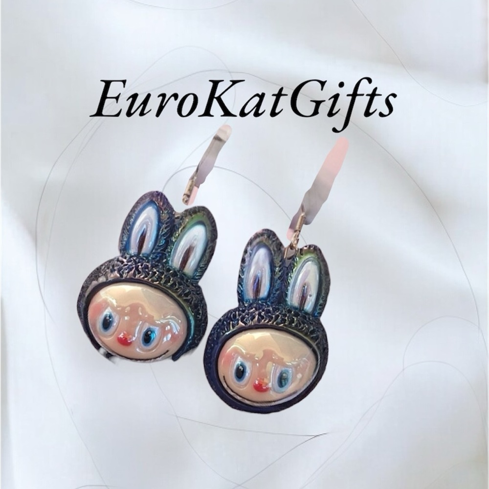 EuroKatGifts Kids Bunny Earrings - Blue and Pink
